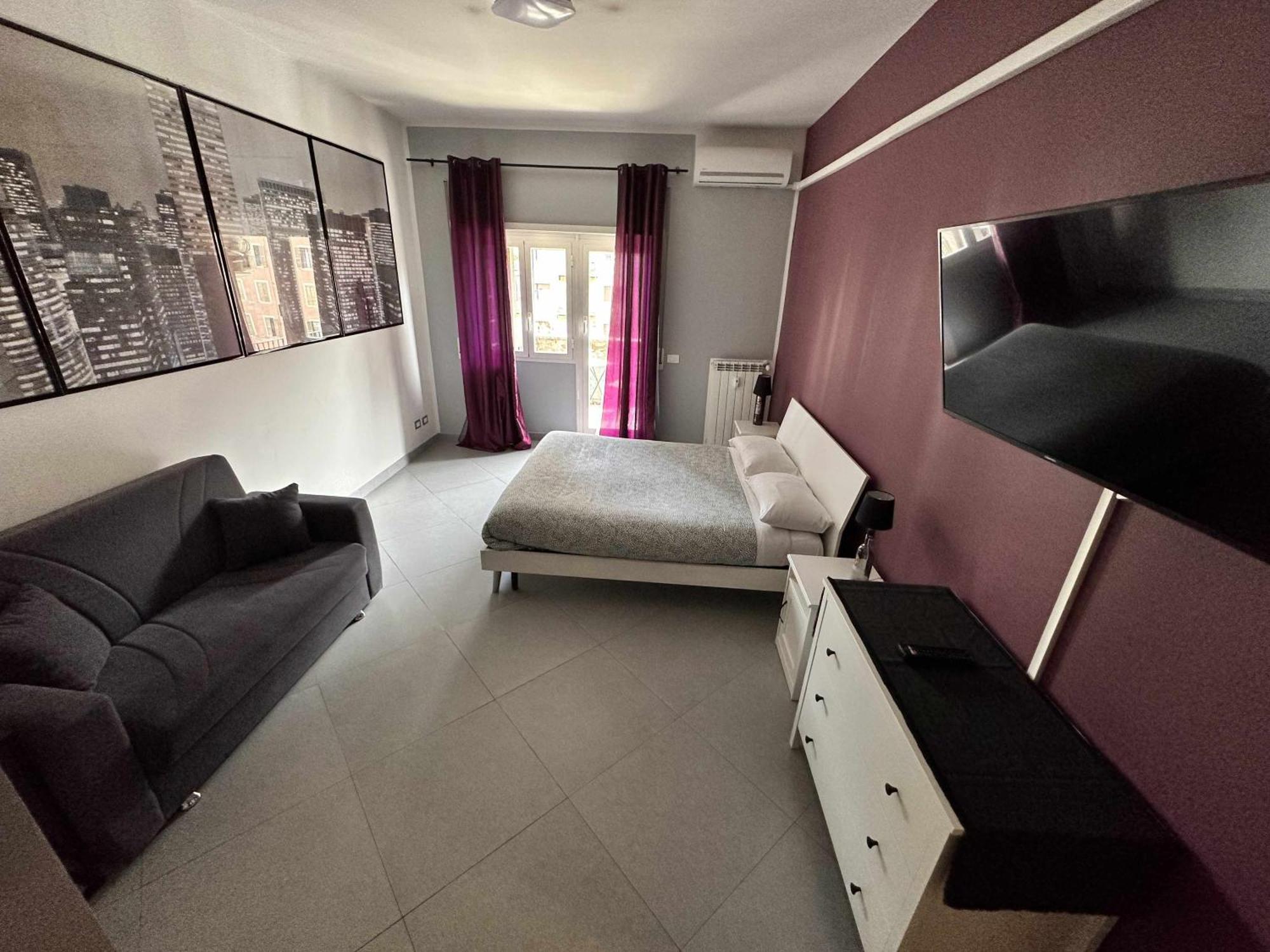 Rhome Away Marconi * Roma